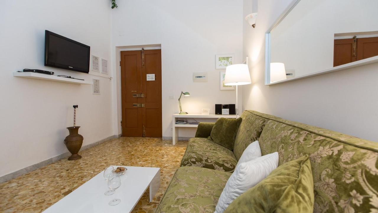 Atheneum By Rental In Rome Apartment Rome