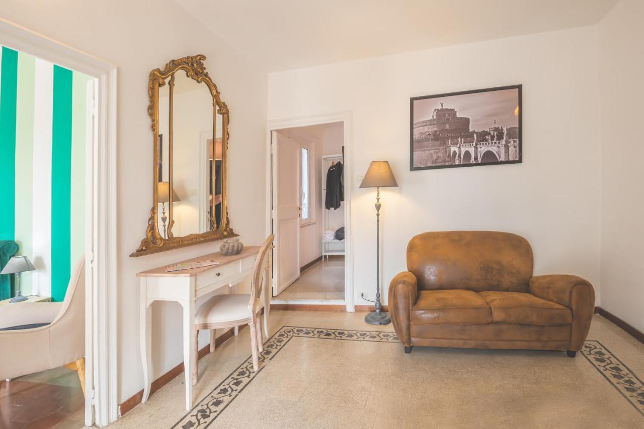 Pellegrino 75 Double Bedroom Rome