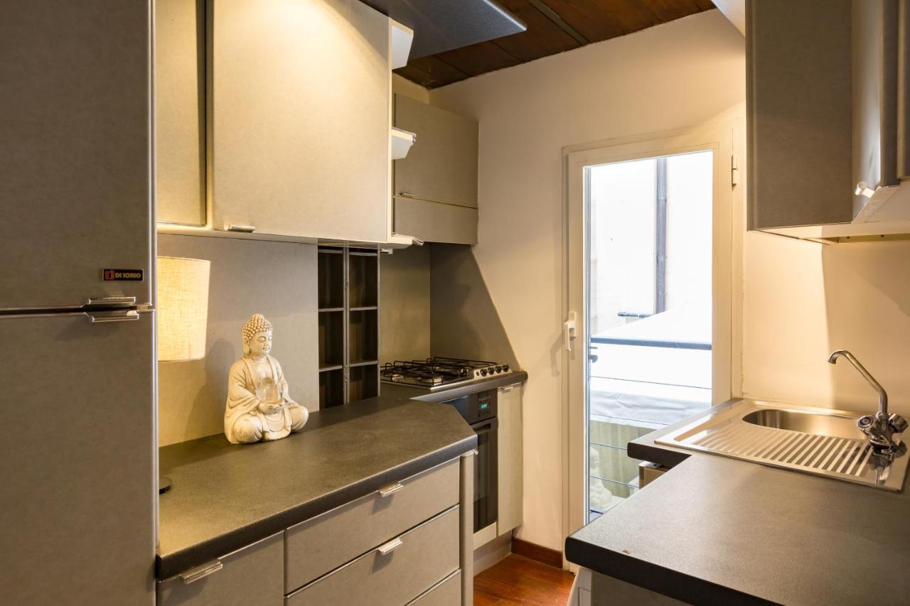 Ghetto Campo Dei Fiori Luxury White Apartment Rome