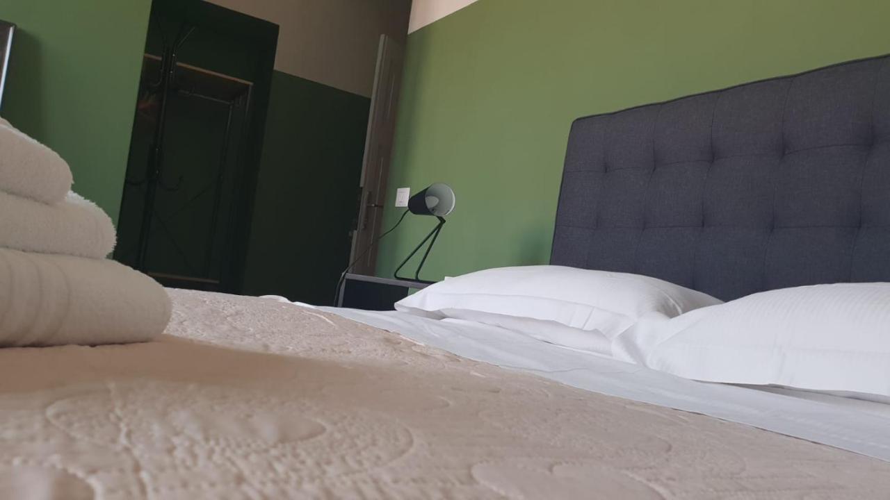 Lumiere Bed & Breakfast 2*