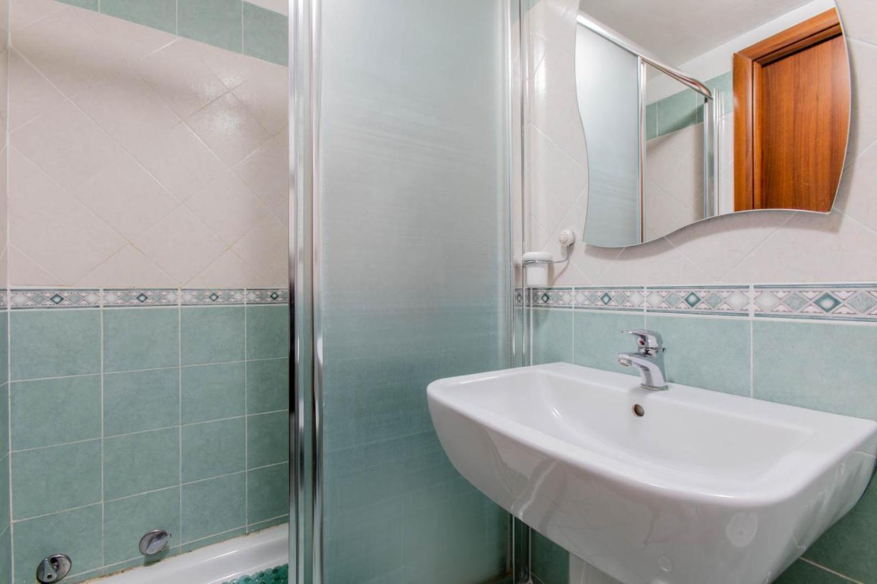 Guest house Oscar 3 *