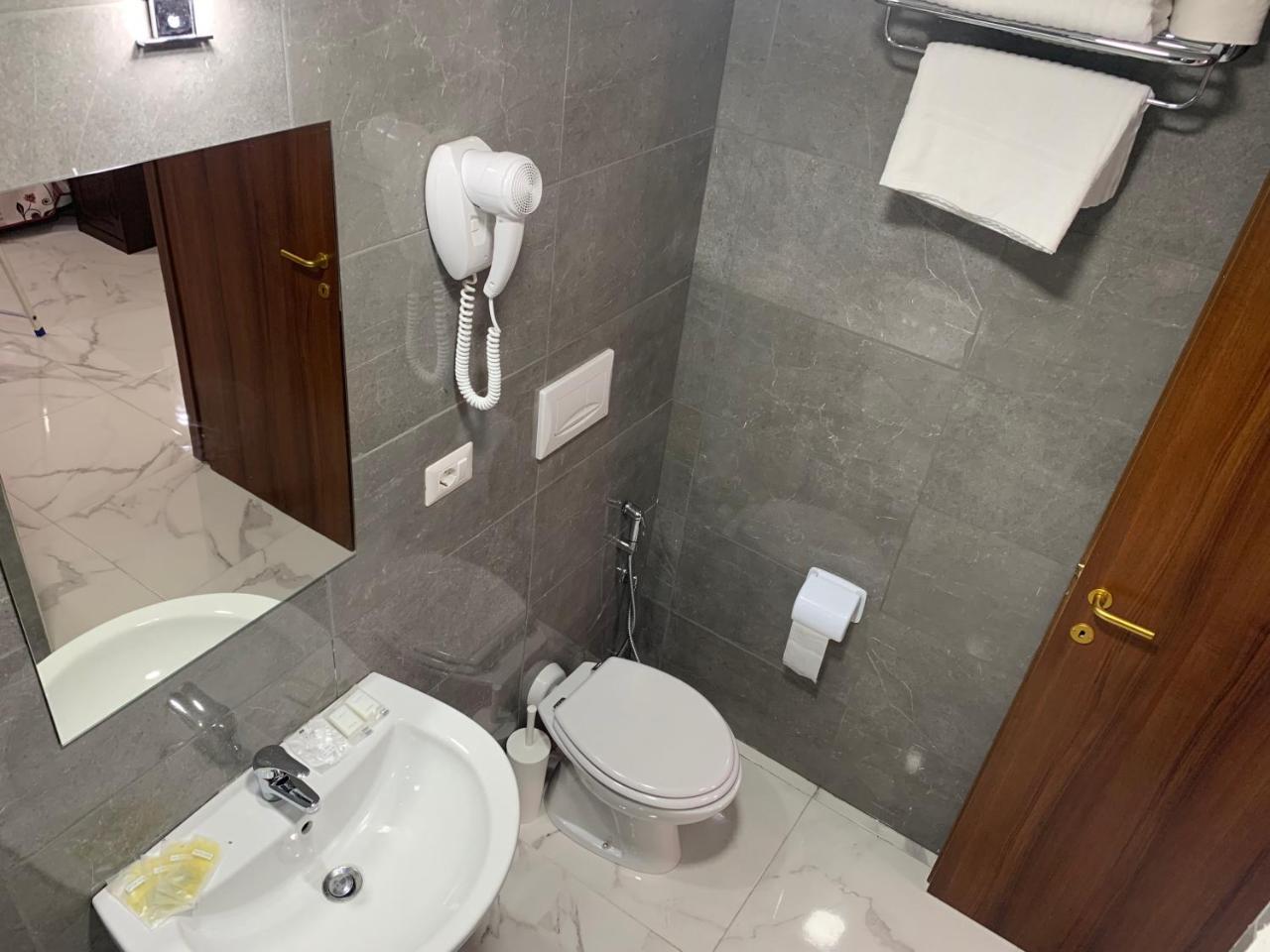 Serena House Bed & Breakfast Rome