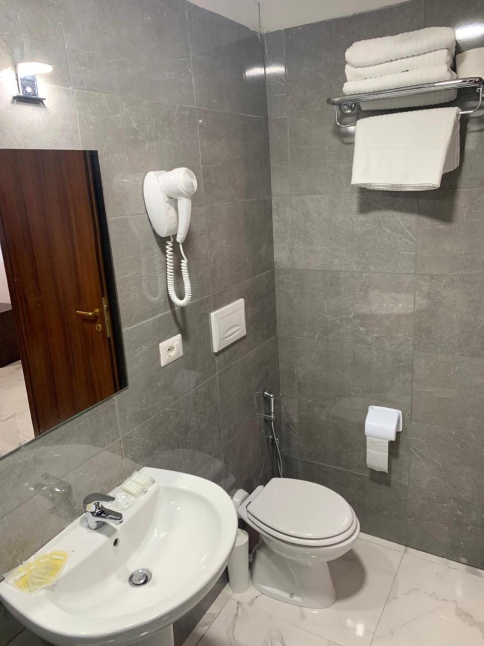 Serena House Rome