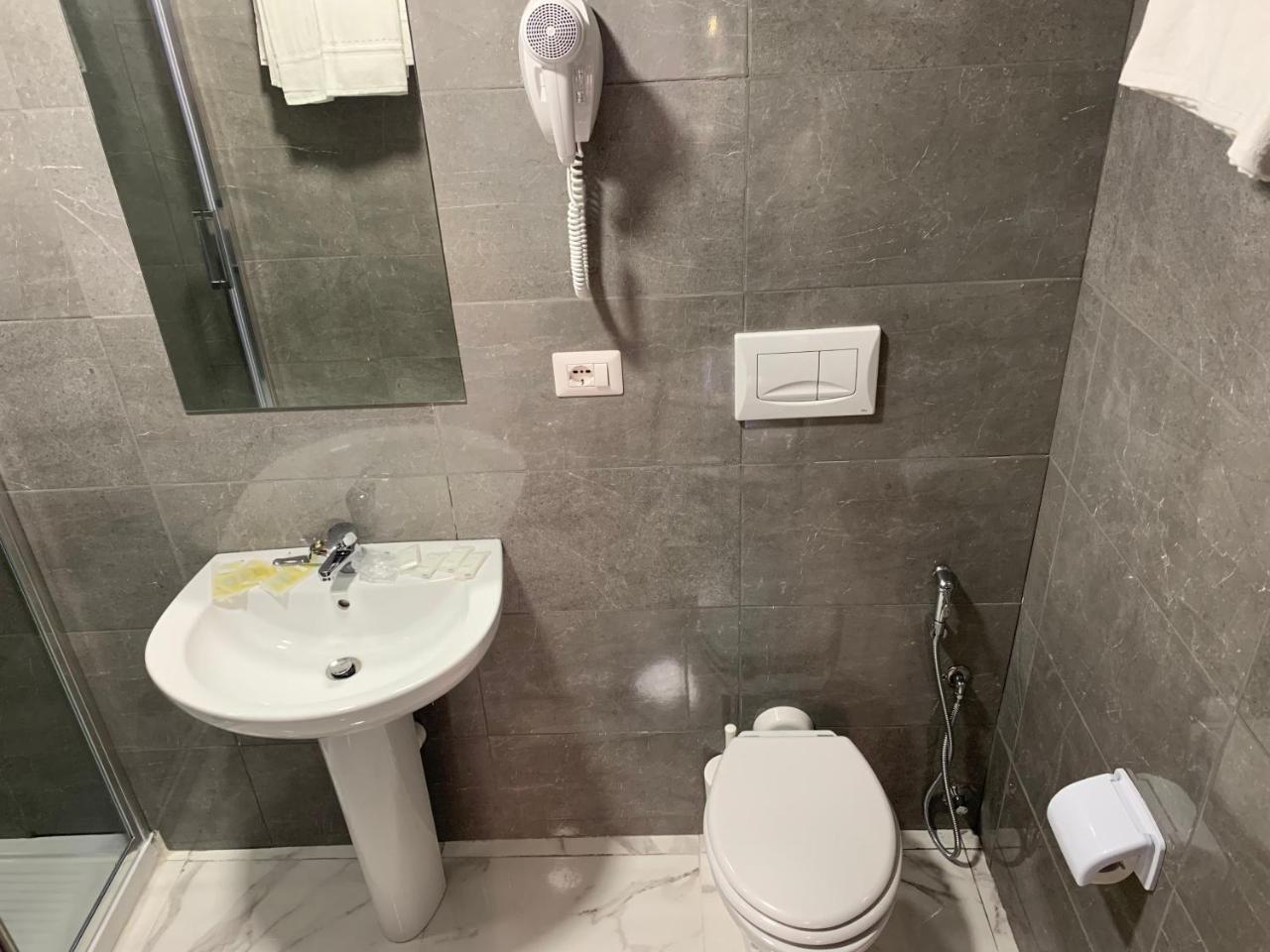 Serena House Rome