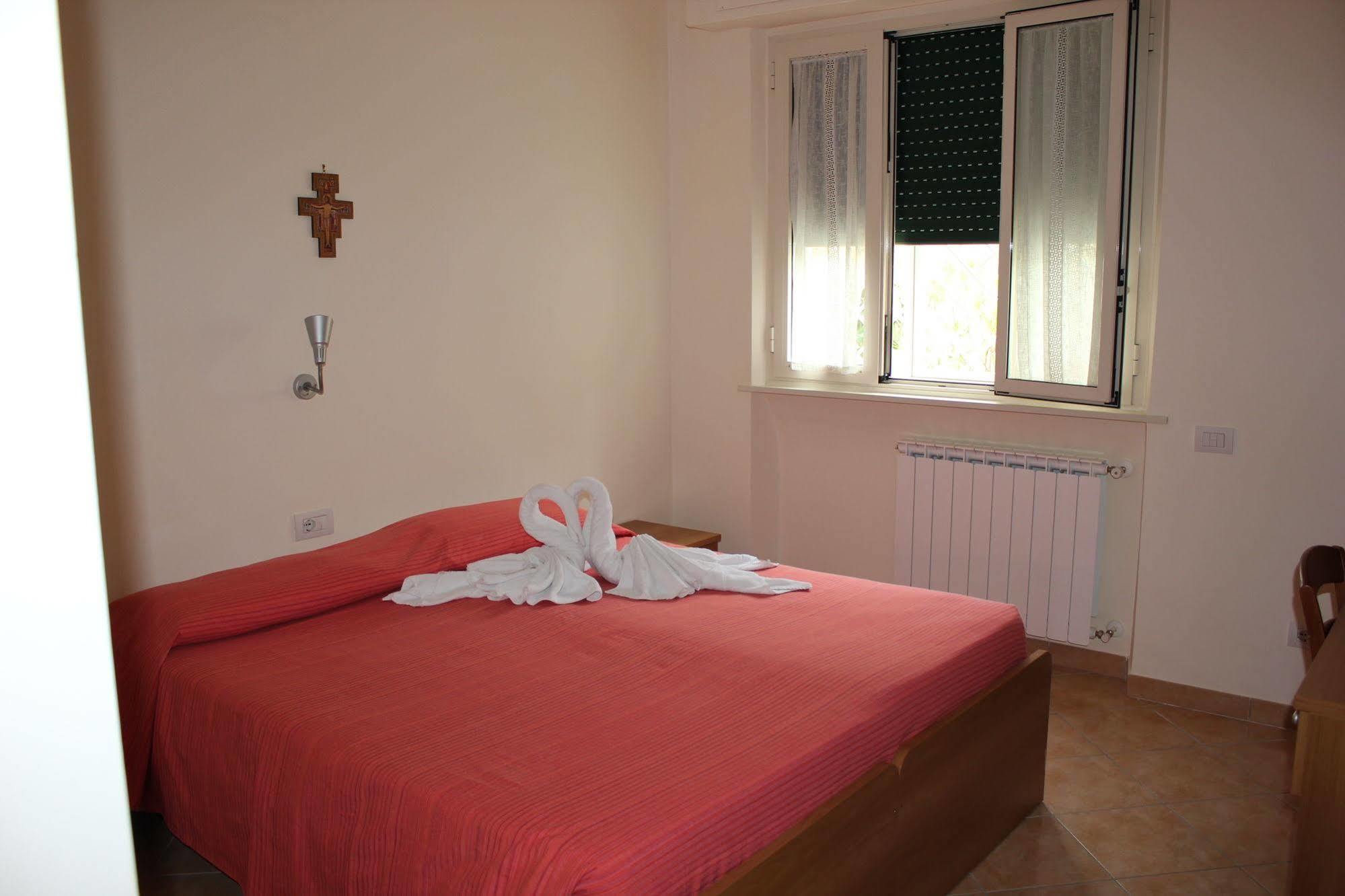 Affittacamere Casa Per Ferie Beato Rosaz 3*
