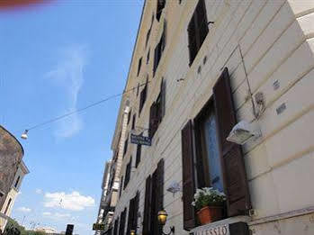 Touring Hotel 2*