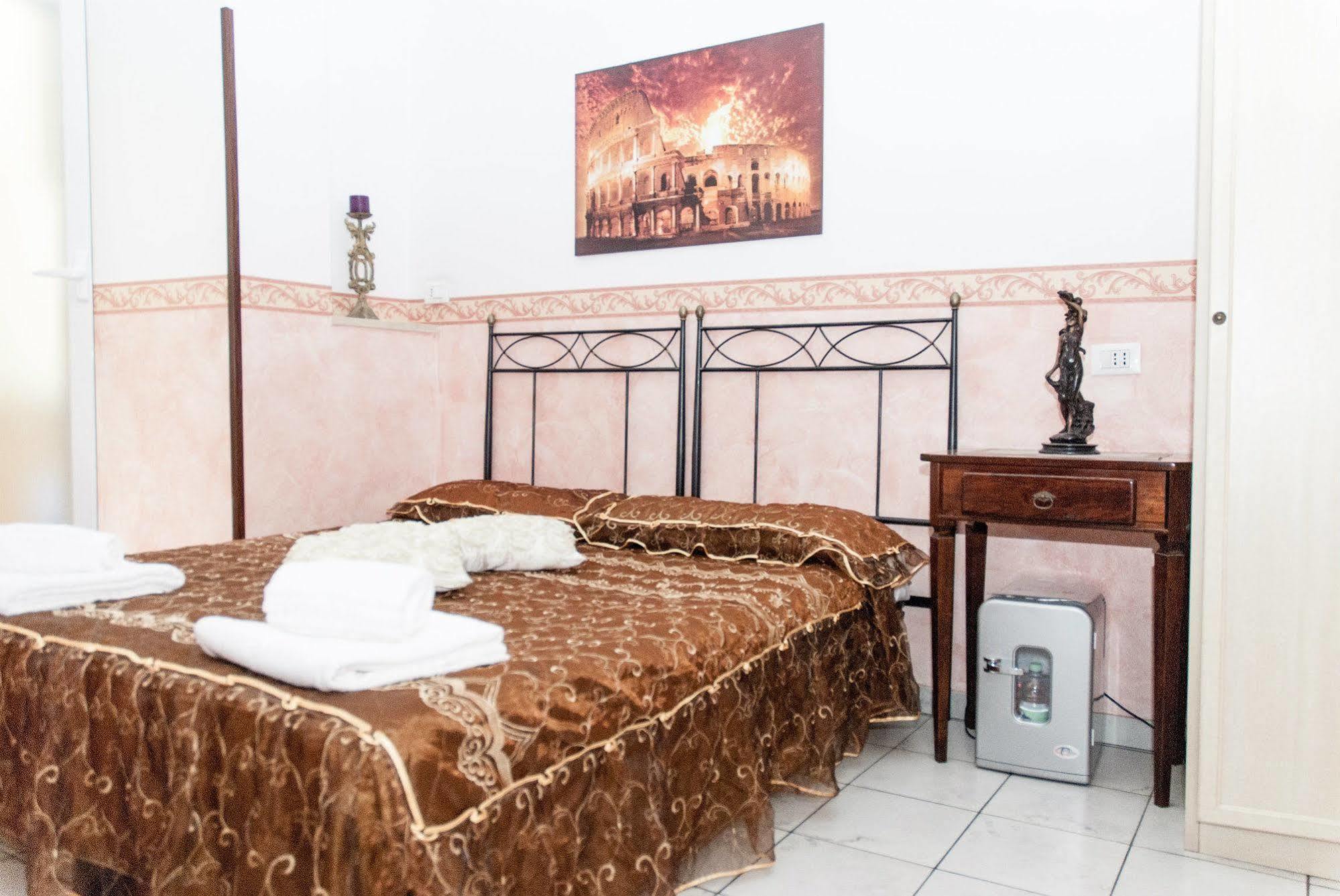 Obelus 2* Rome