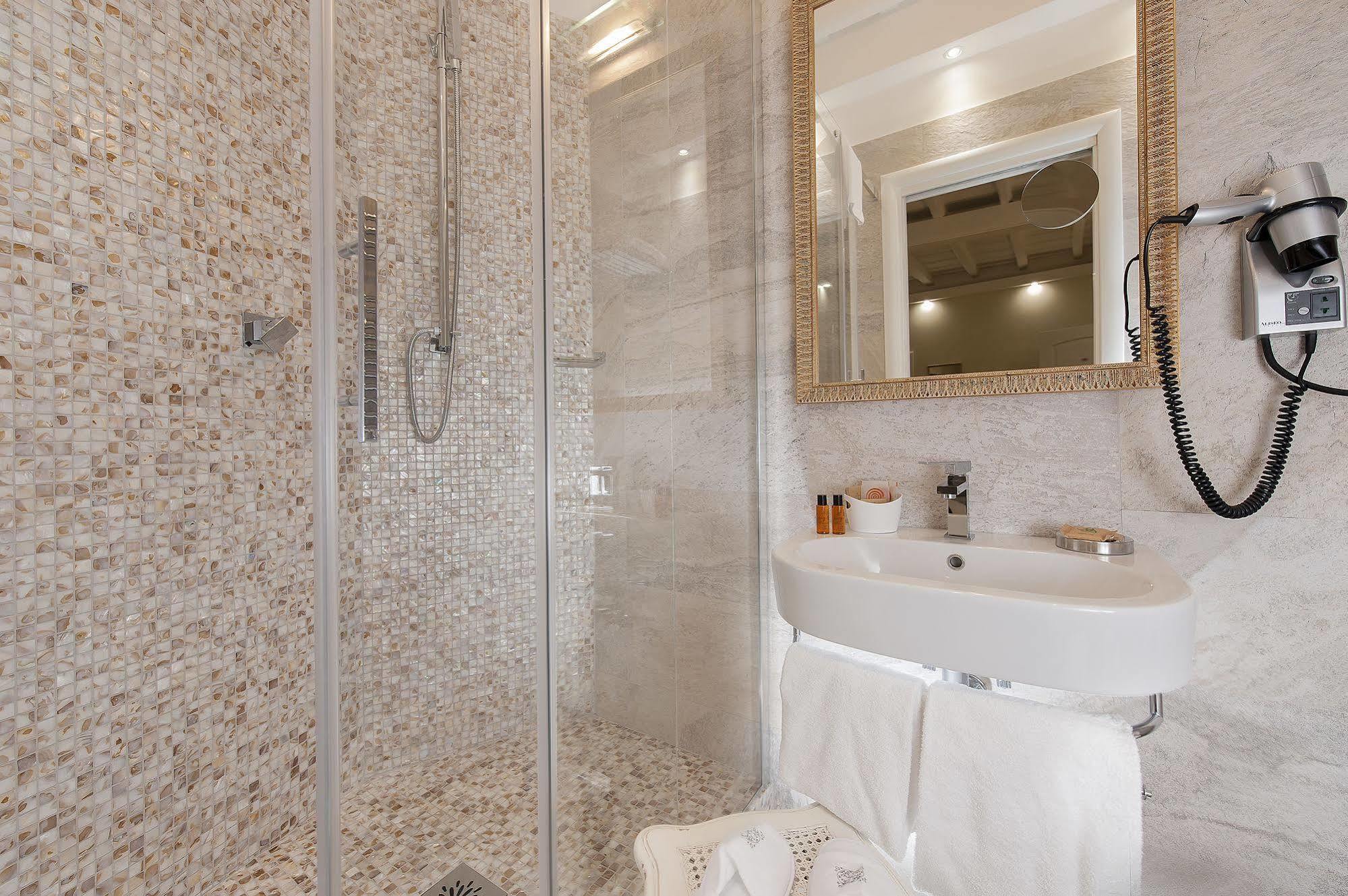 La Residenza Del Sole Al Pantheon Bed & Breakfast 2*