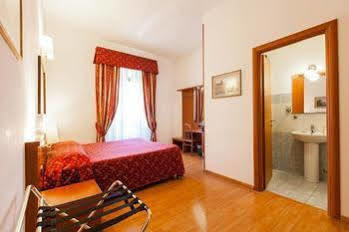 Bed & Breakfast Domus Appia 154 Rome