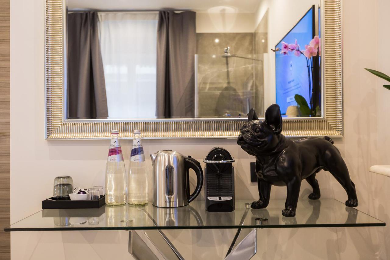 Clementi Portrait Guest house Rome
