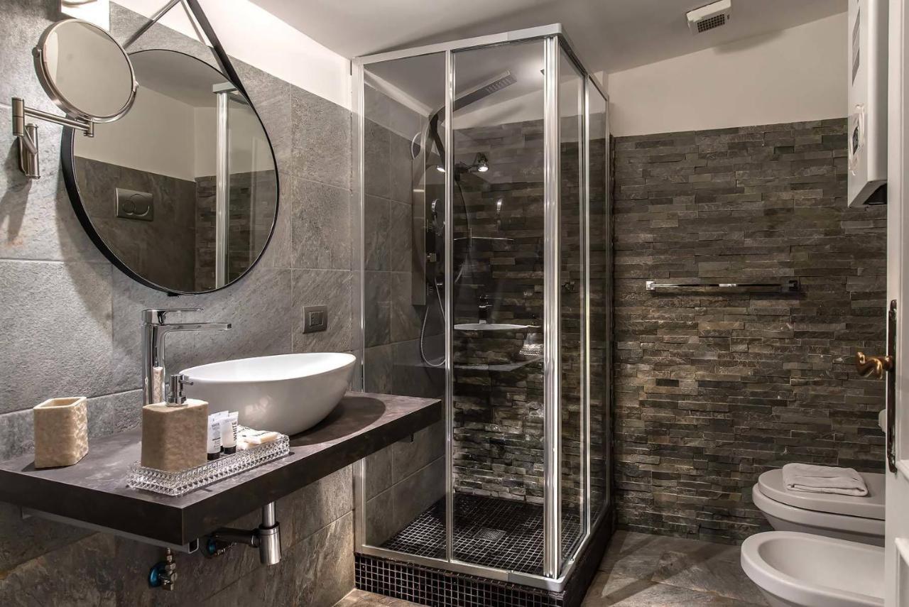 Black And White Bed & Breakfast Rome