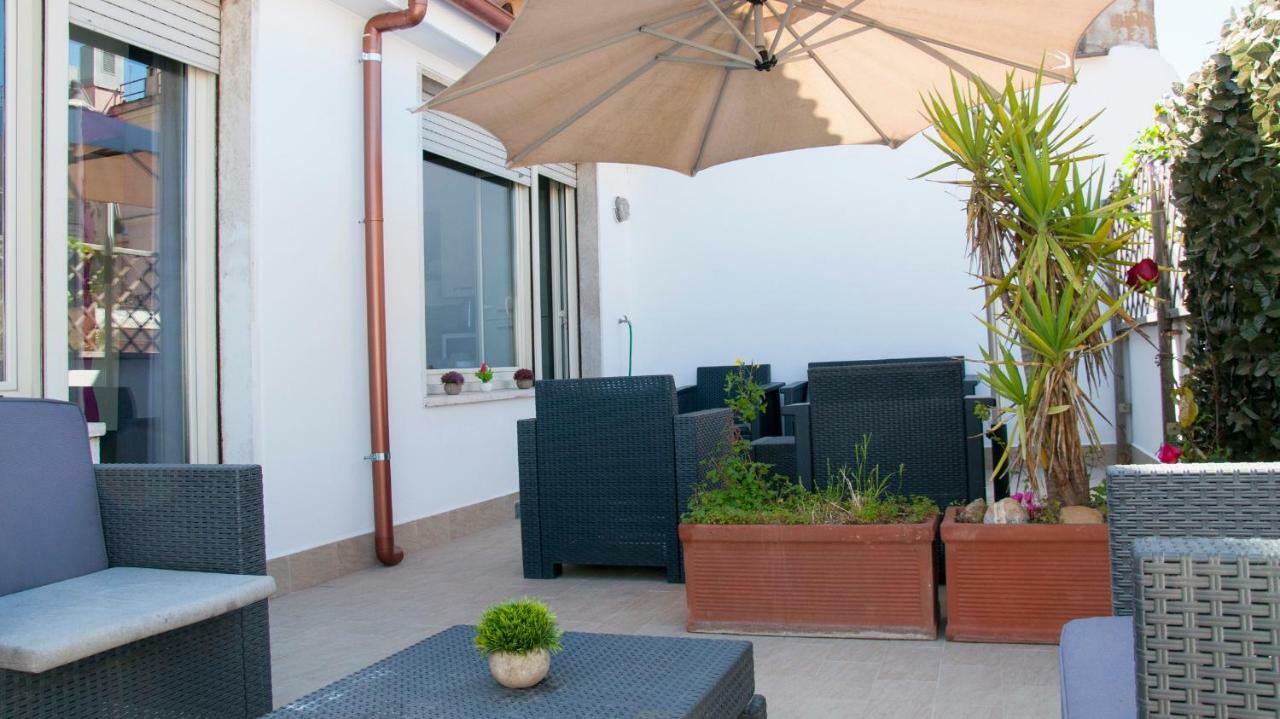 Apartment Rome Apartment With Terrace Autonomous