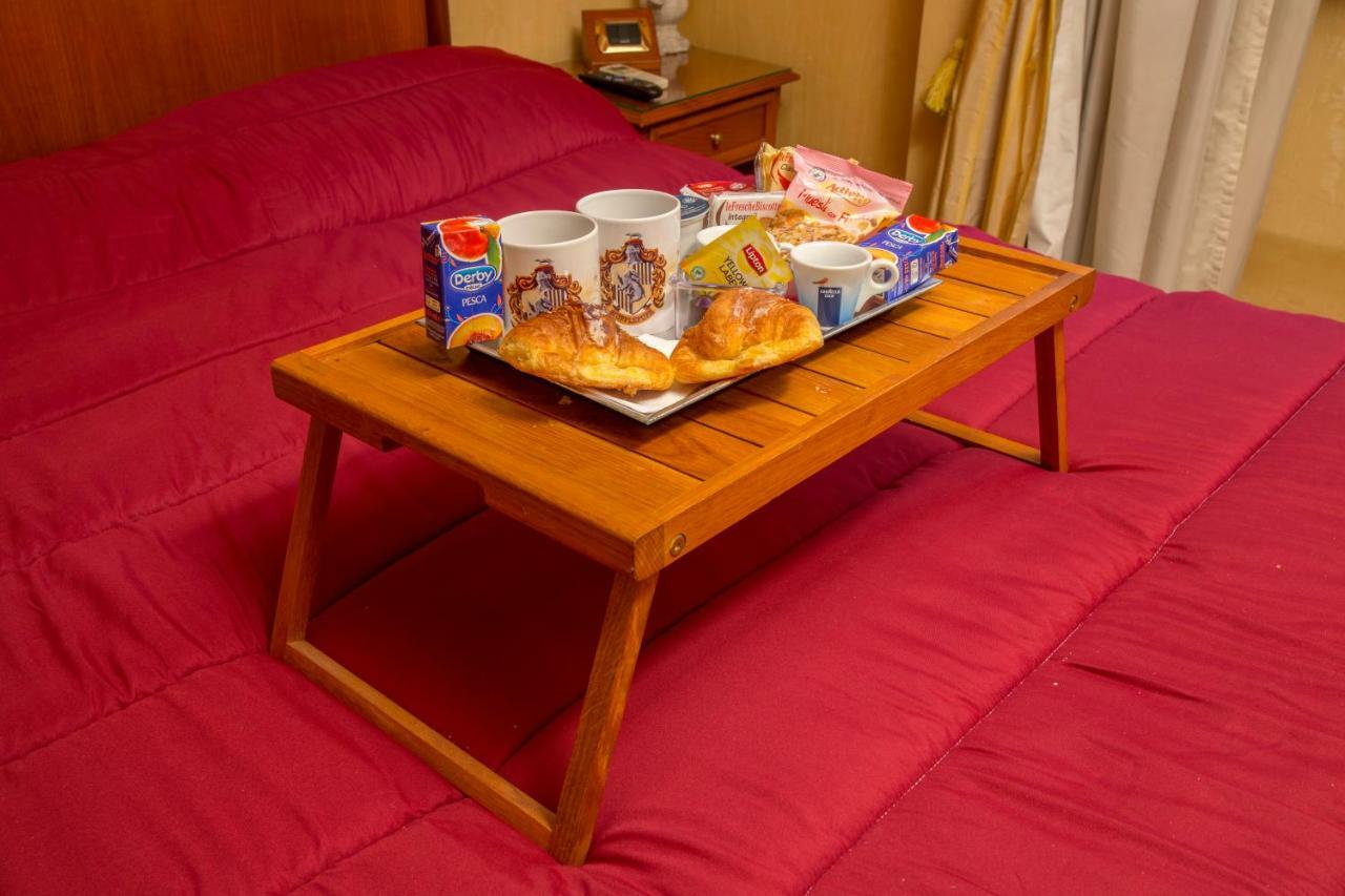 Luxury H 2000 Bed & Breakfast 3*