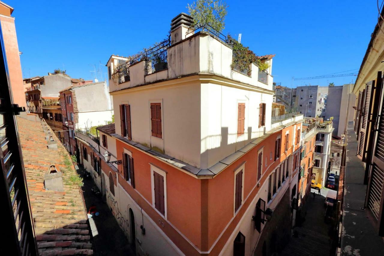 Clementina Apartment