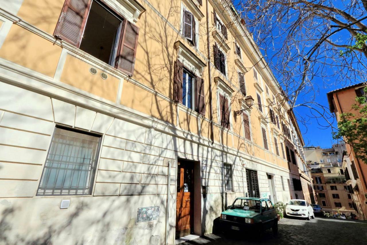 Clementina * Rome