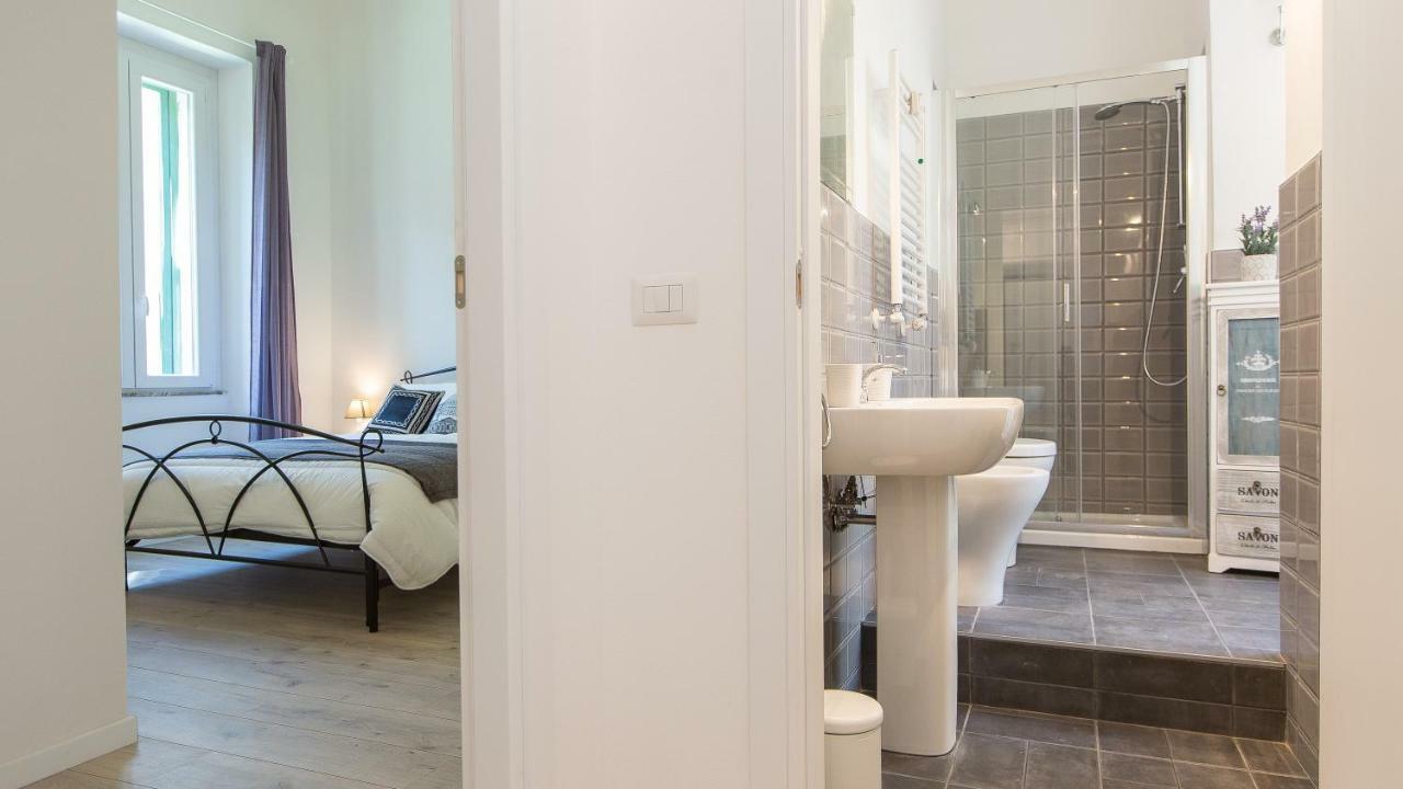 Apartment In Turati Rome