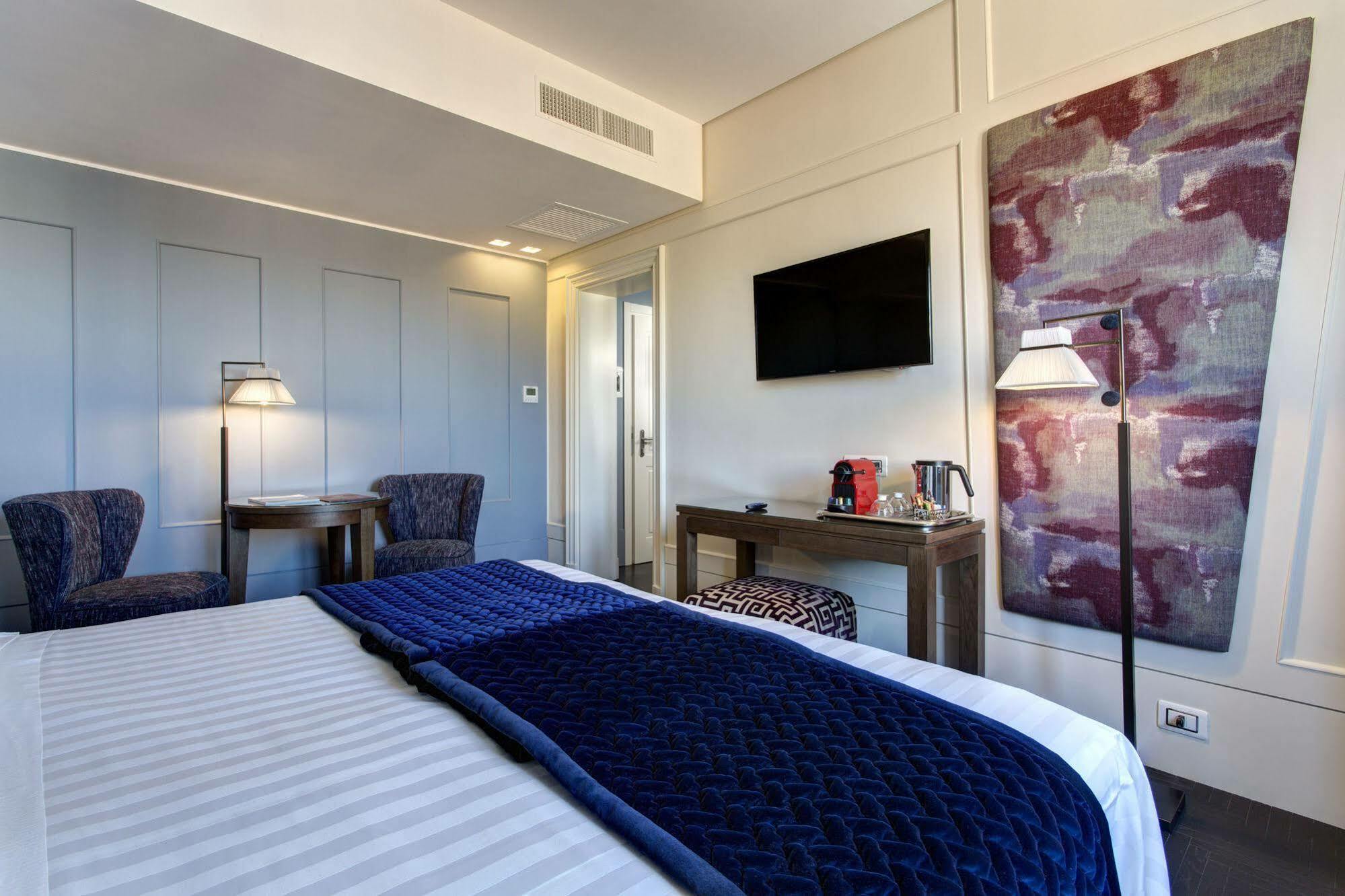 Mascagni Luxury Rooms&suites 4* Rome