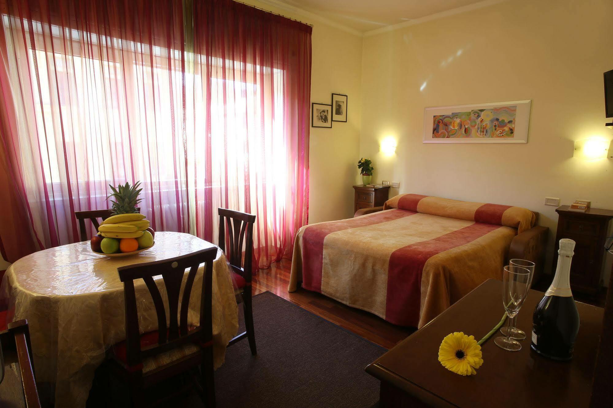 Bed & Breakfast Al Colonnato Di San Pietro