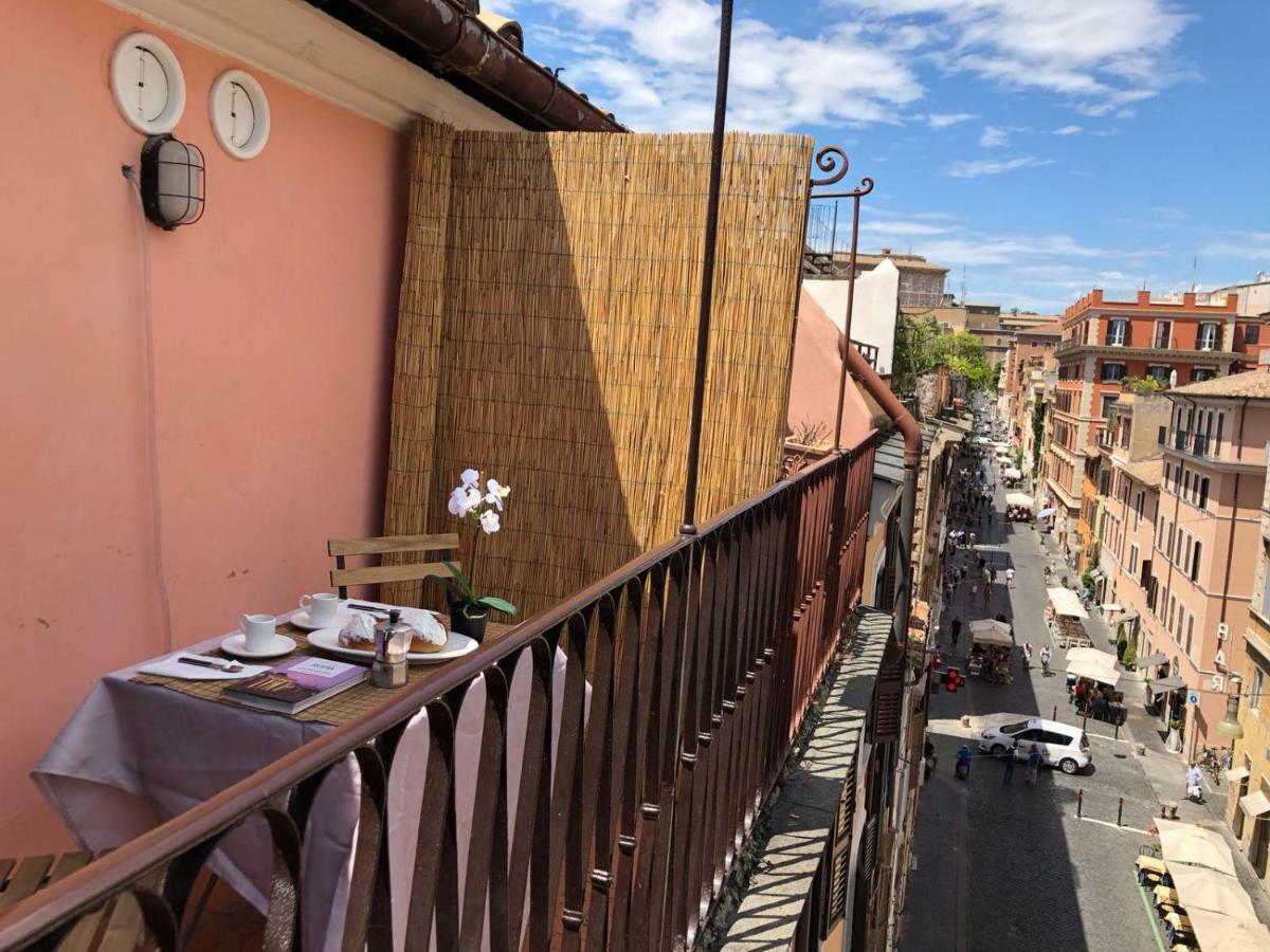 Borgo Pio Apartment *