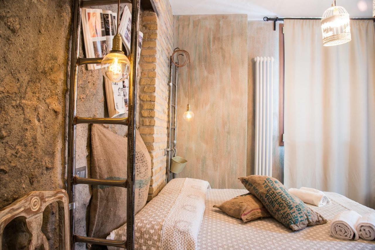 Mancini Shabby House Rome