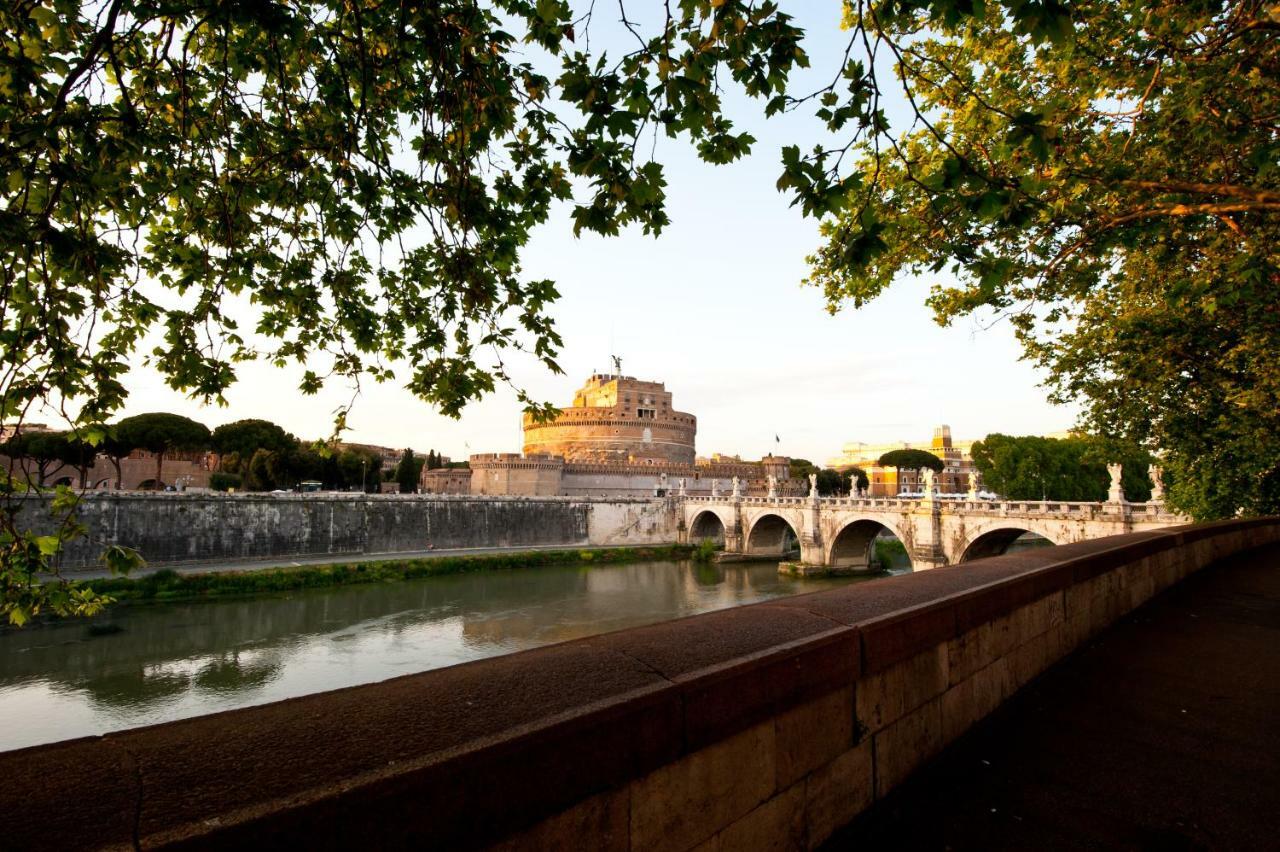 Services Porta Castello Rome