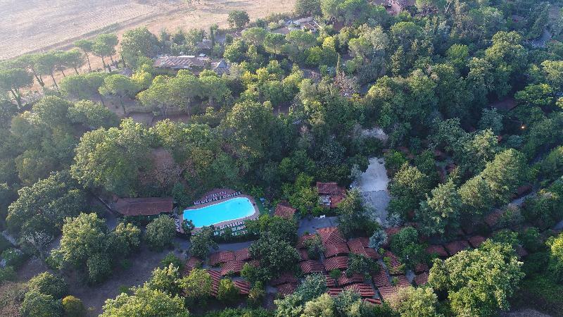 Acampamento Seven Hills Village