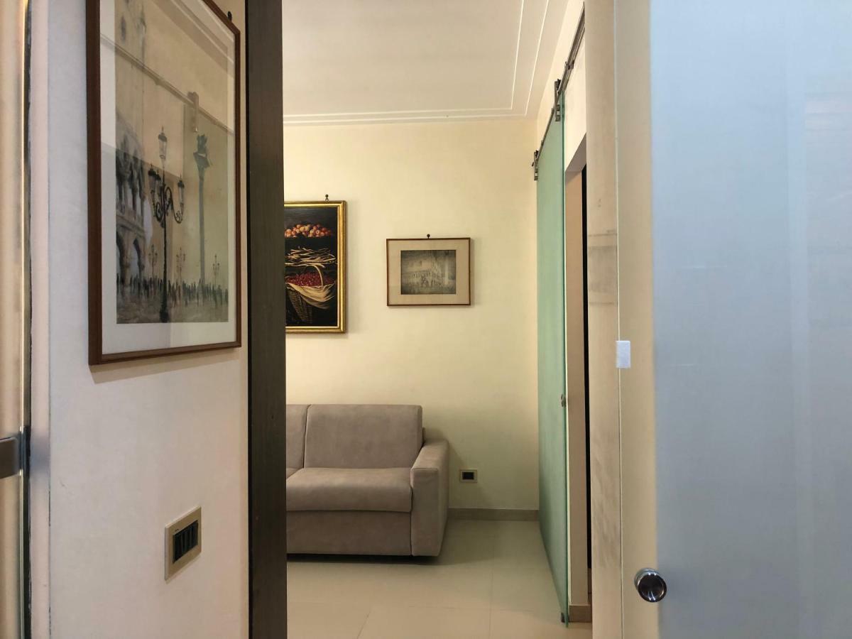 Visconti Apartment. * Rome