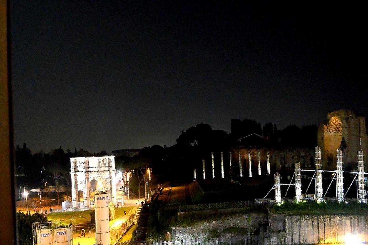 Apartment Balcony Colosseum View Rome