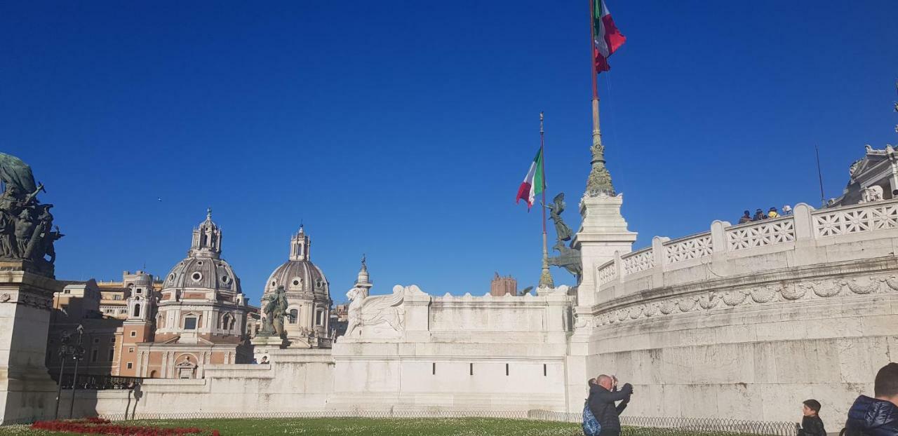 Mia Rome