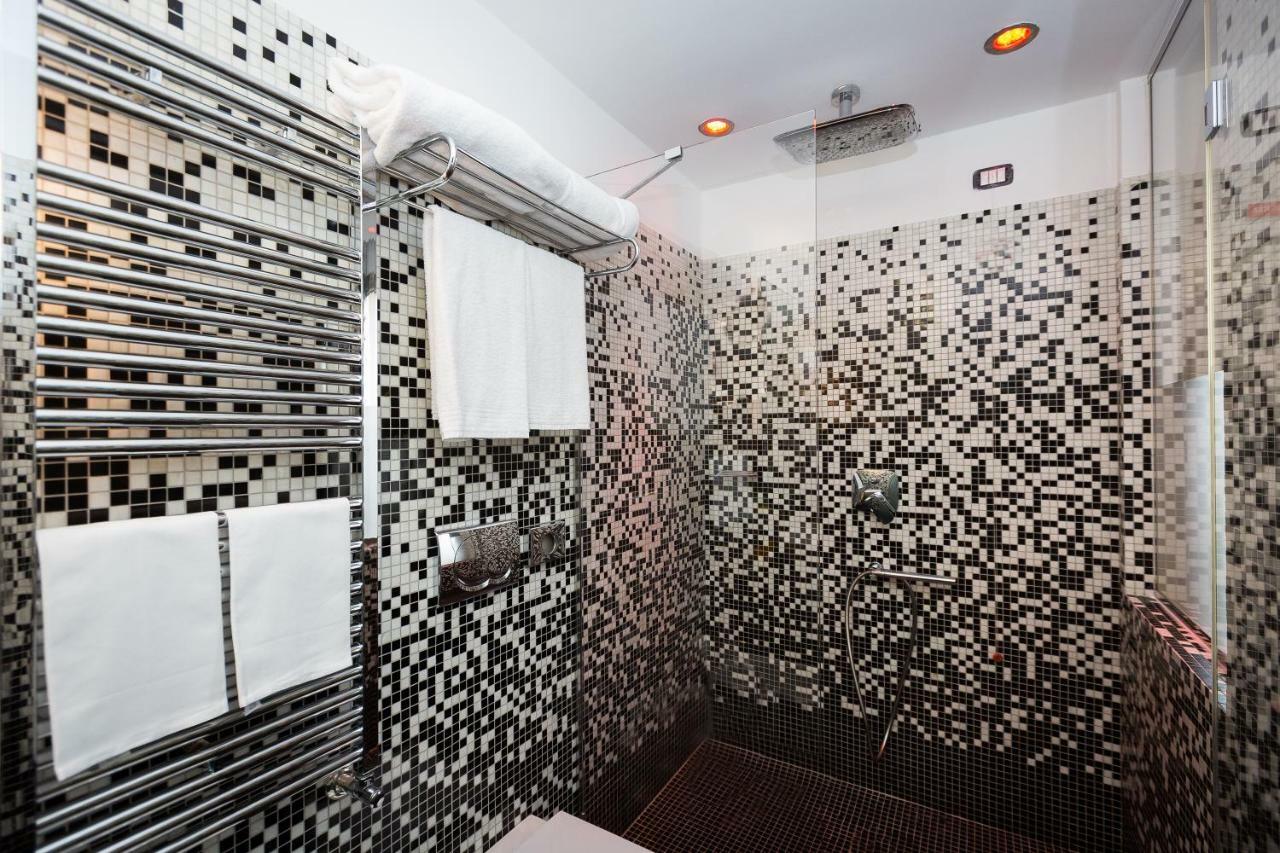 Jc Hotel 4*