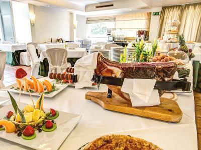 Appia Park 4*