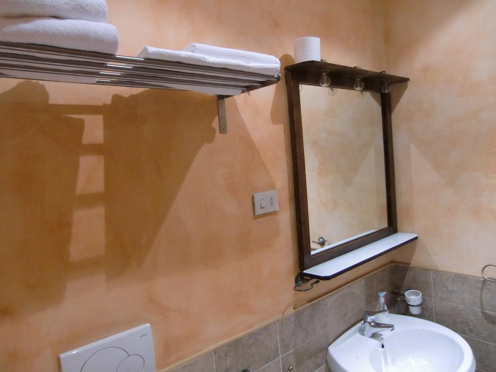 Momi Bed & Breakfast Rome