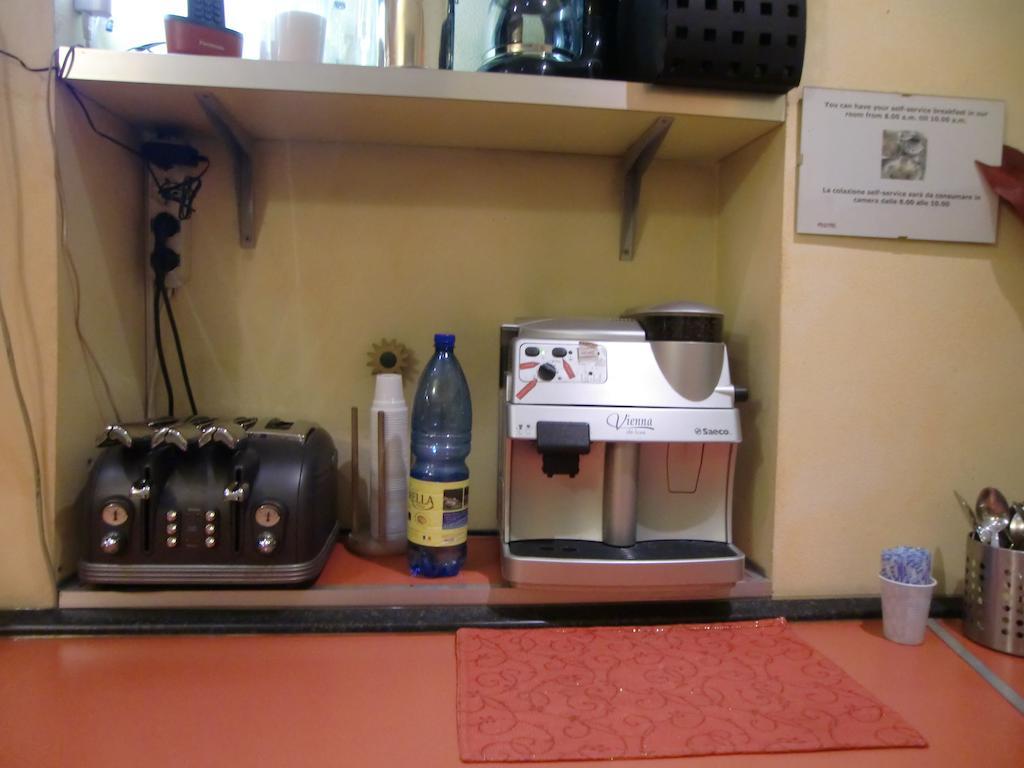 Couette-café Momi 2*
