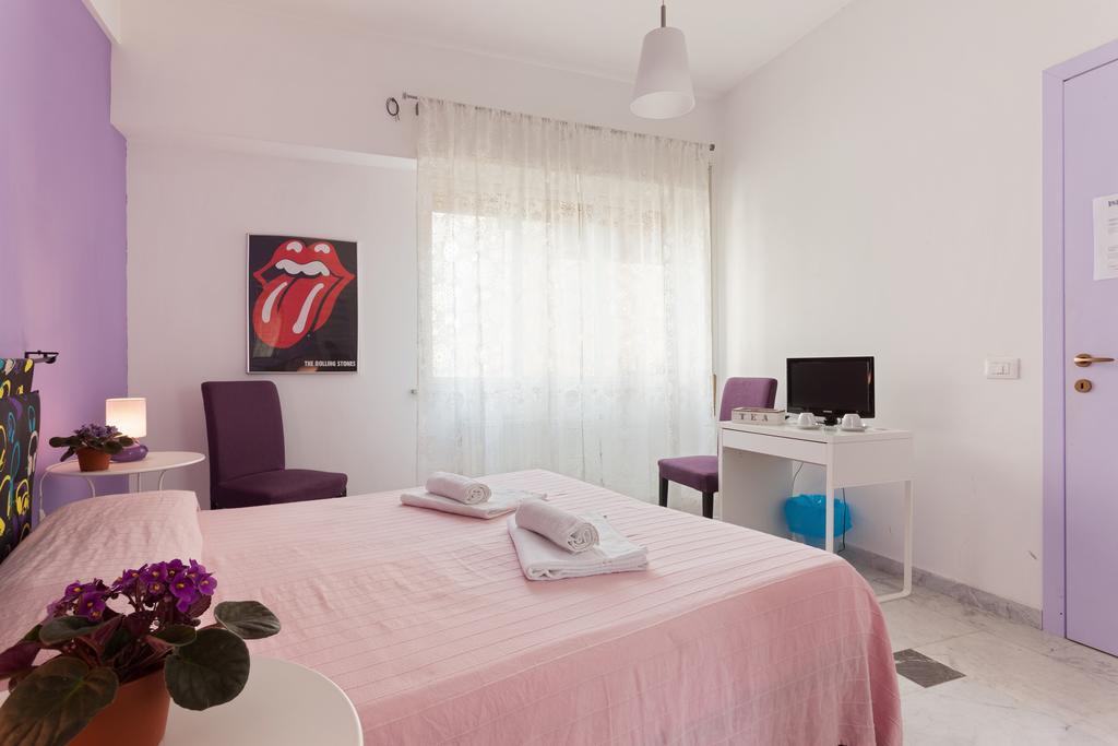 Art In Vatican Bed & Breakfast