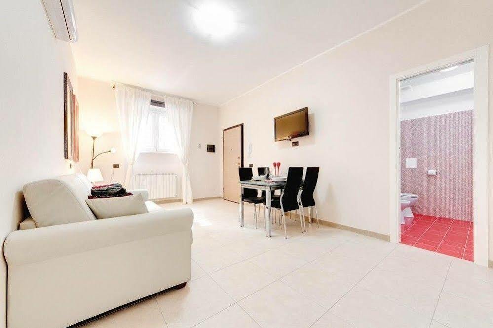 A - Cinecitta Apartment *