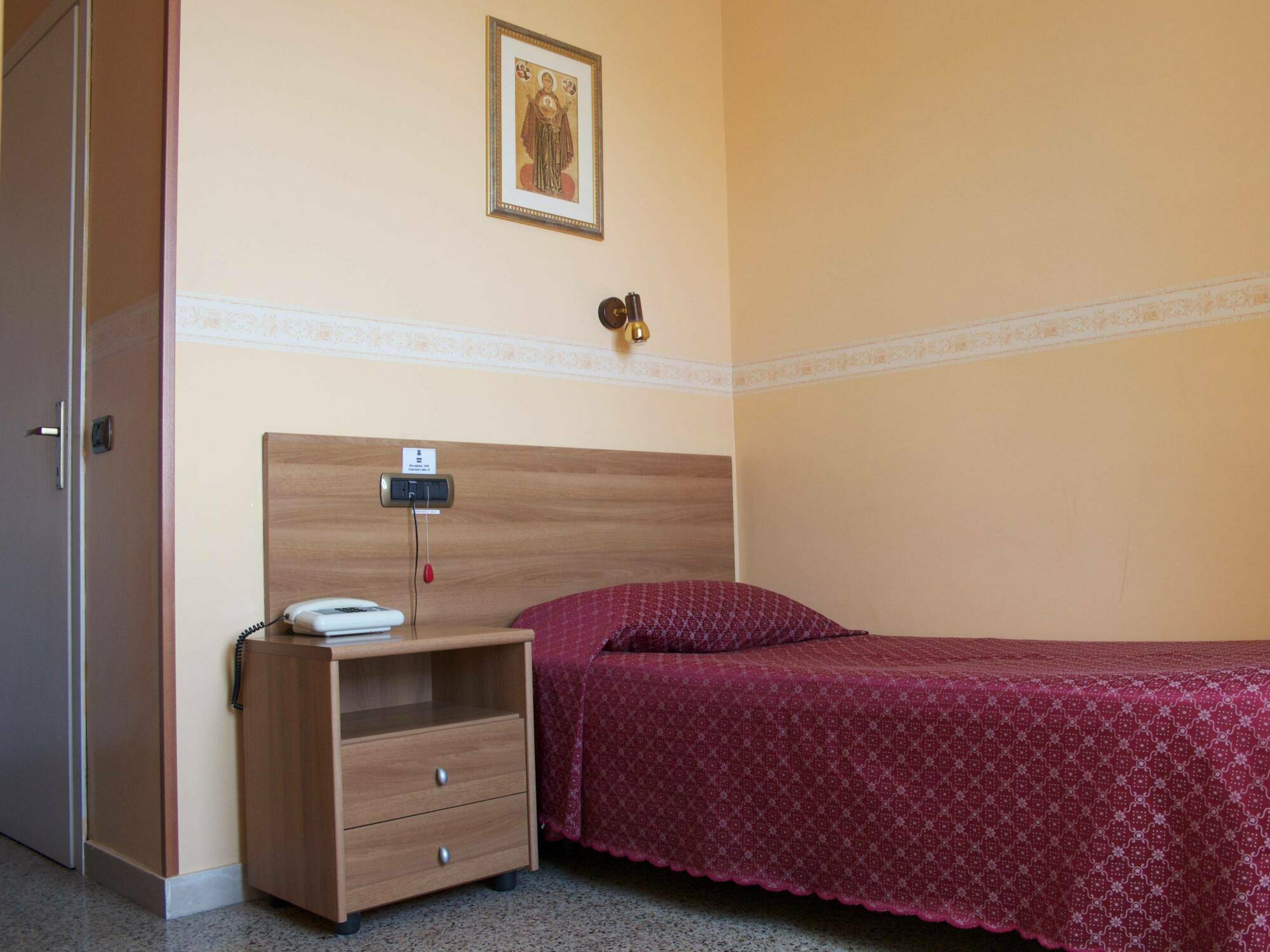 Maison d'hôtes Casa La Salle - Casa Religiosa 3*