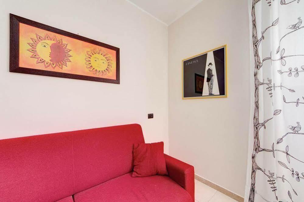Apartment A - Cinecitta Rome