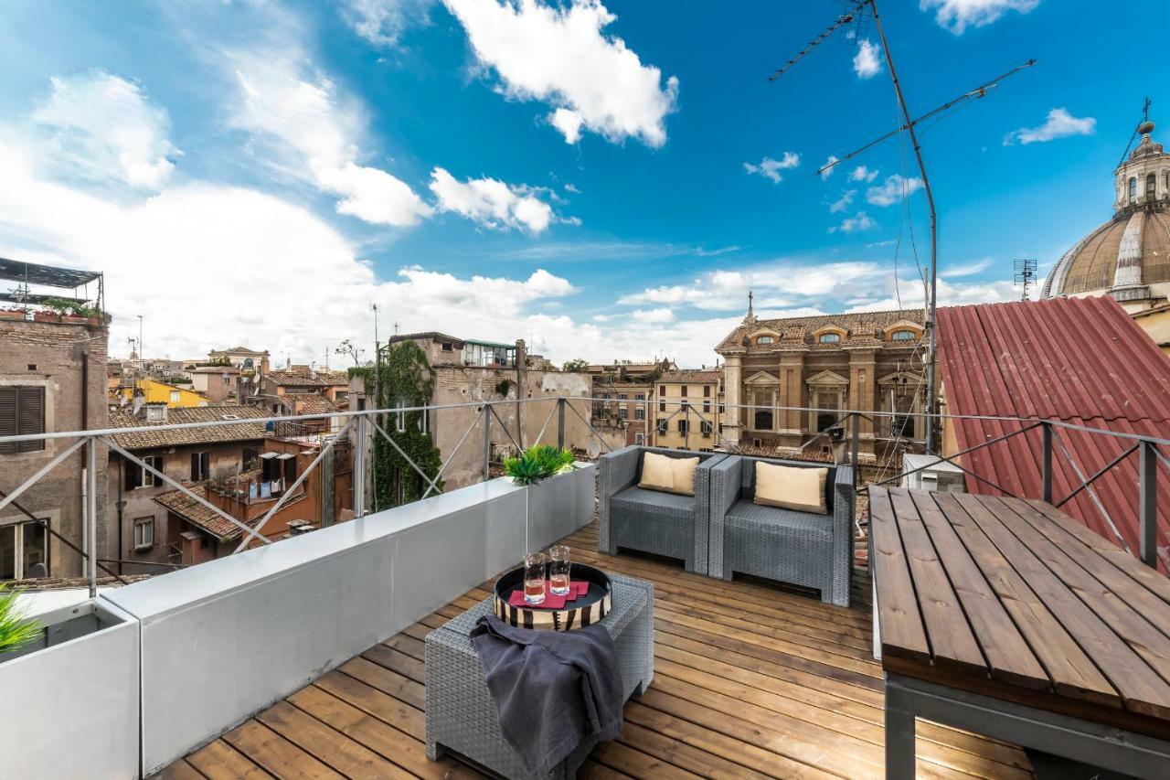 Apartment Two Bedrooms With Solarium With View On San Peter Church And Sant'angelo Castle *