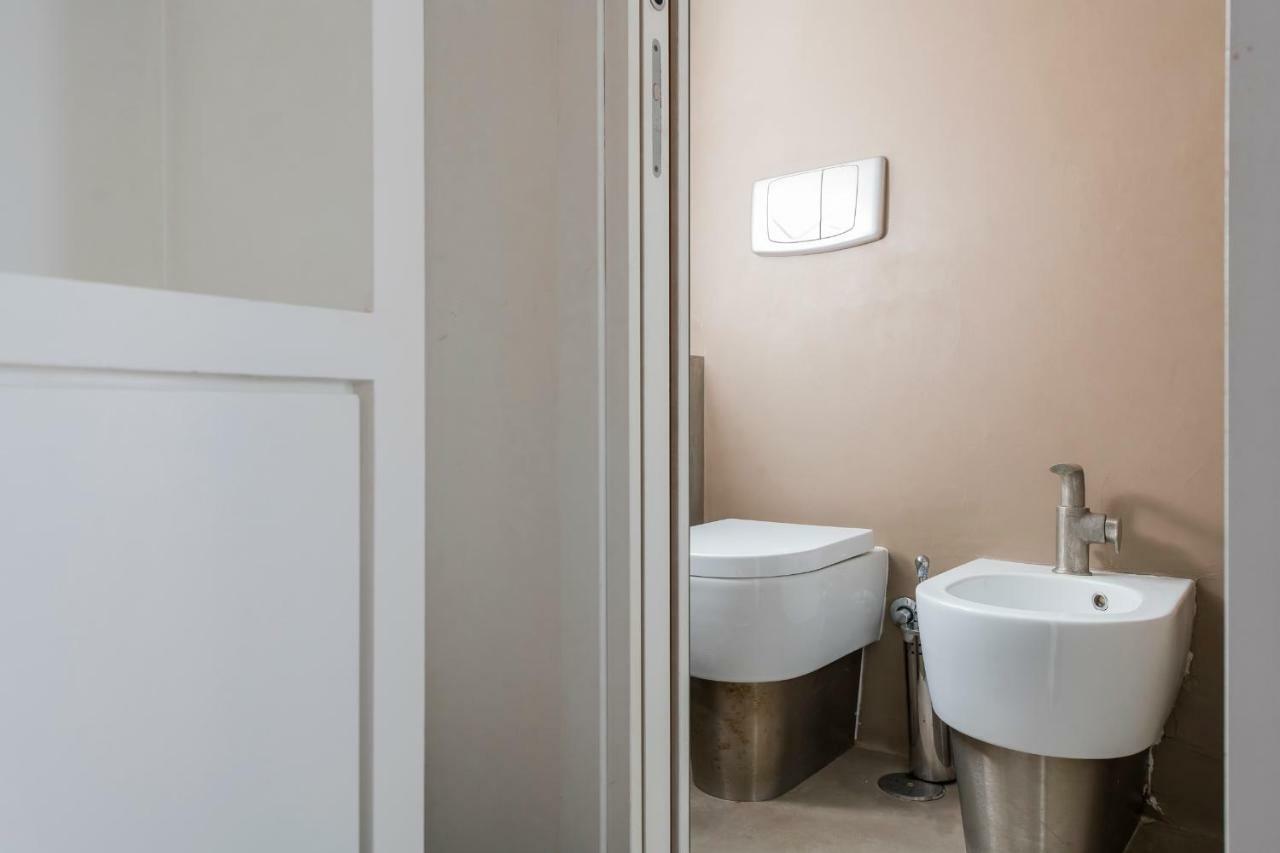 Apartment Two Bedrooms With Solarium With View On San Peter Church And Sant'angelo Castle *