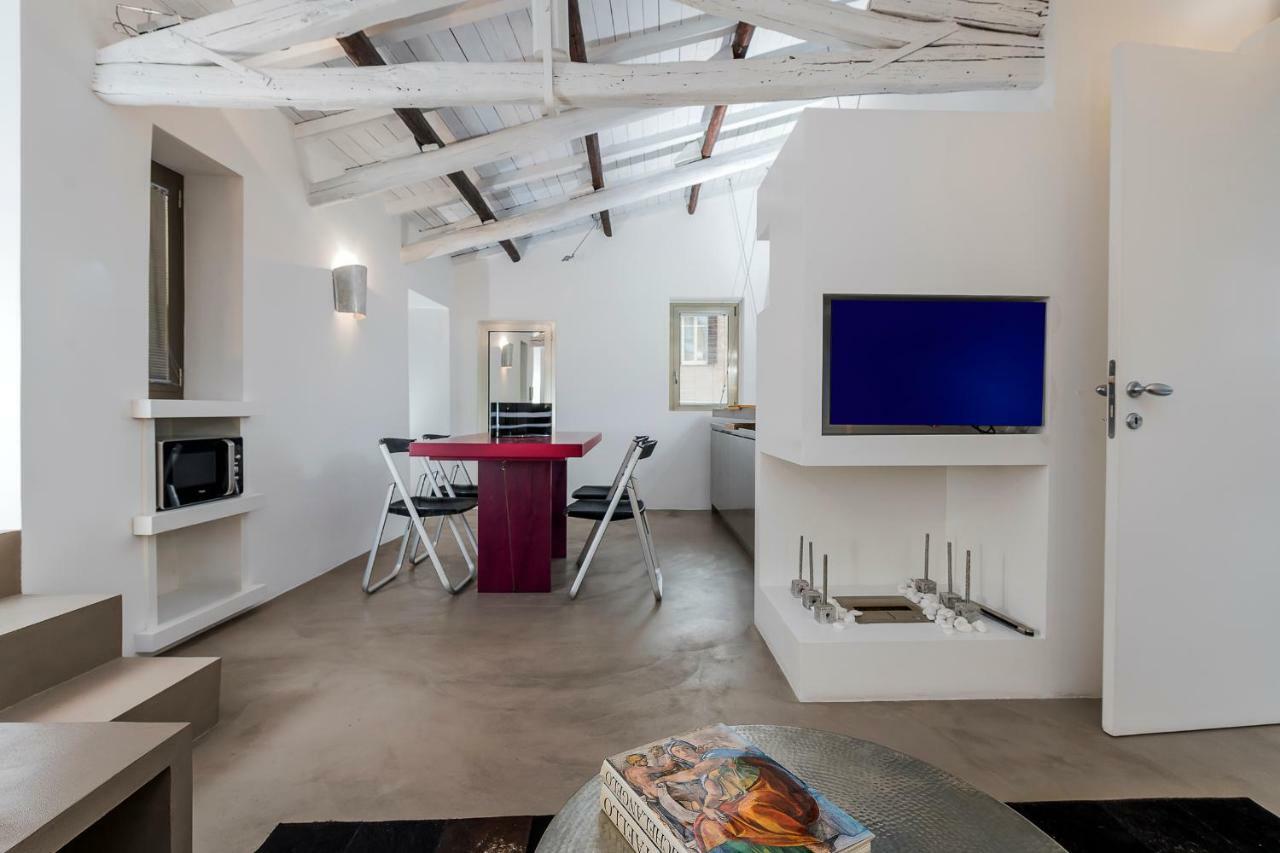 Apartment Two Bedrooms With Solarium With View On San Peter Church And Sant'angelo Castle *
