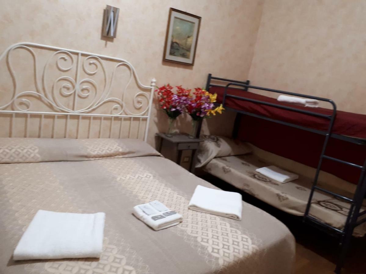 Casa de hóspedes Botel Inn 3*