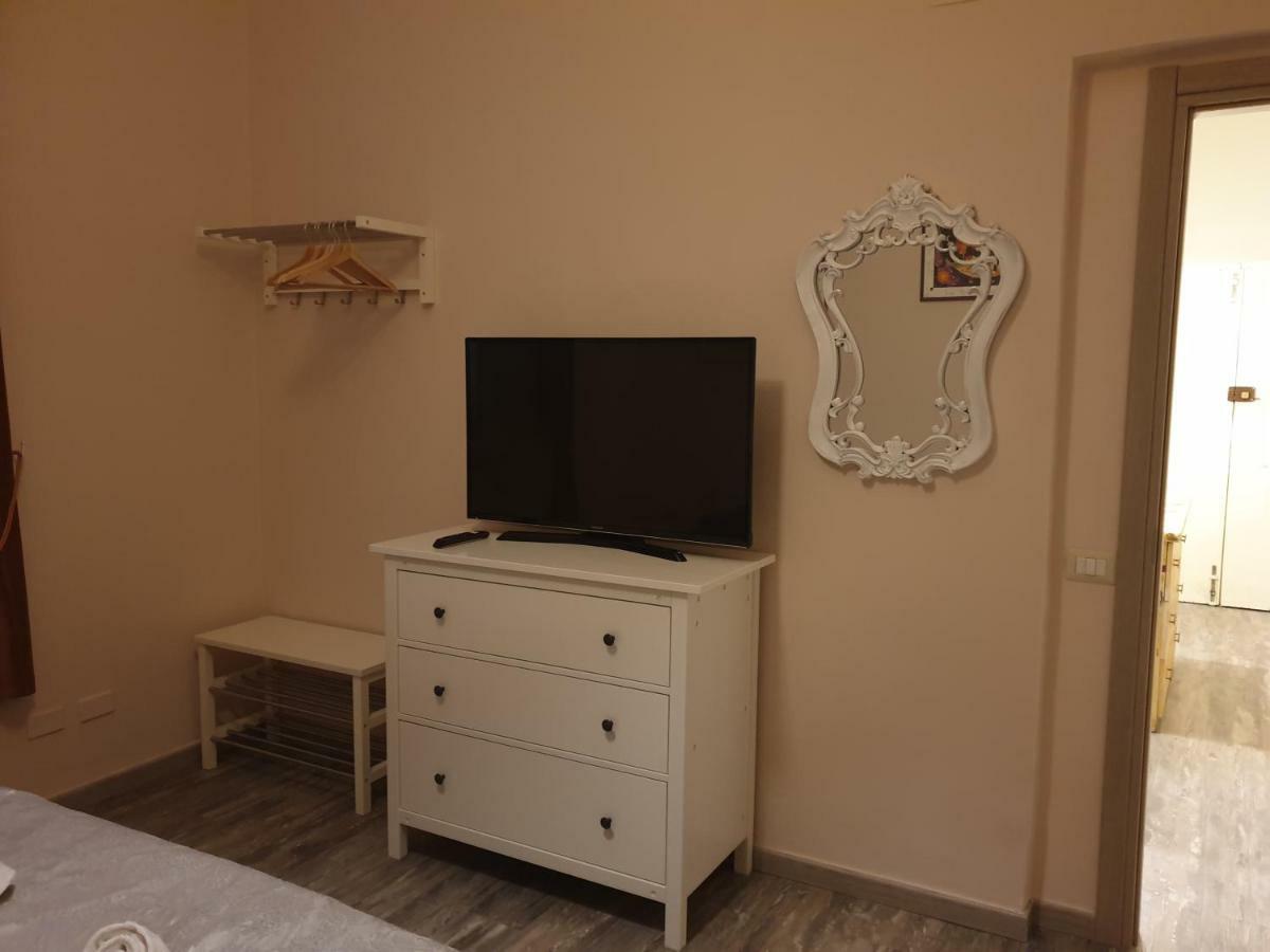 Secret Rhome Colosseum Art Guest house *