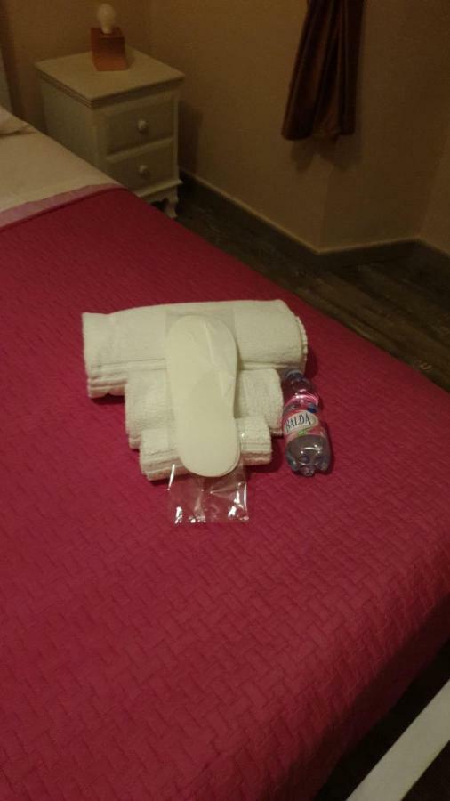 Secret Rhome Colosseum Art Guest house