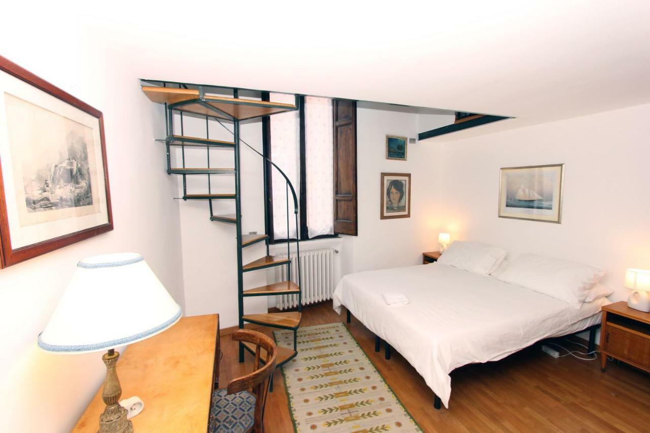 Navona Flat *