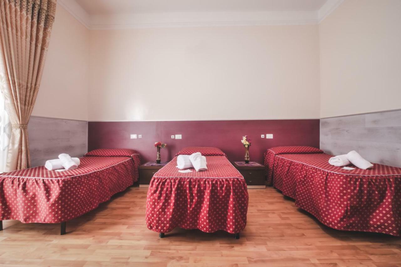Vertex Guest House. * Rome