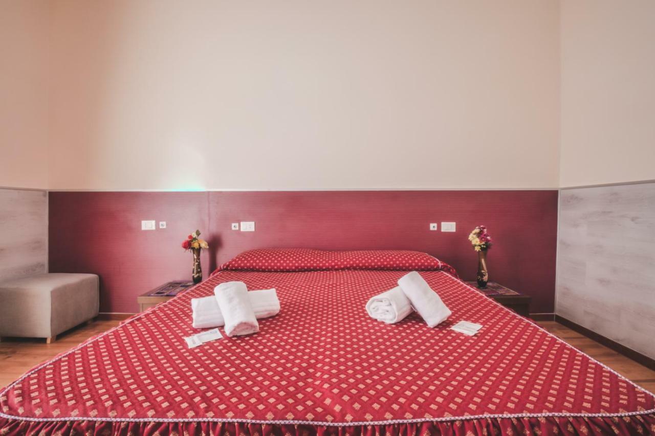 Vertex Guest House. Rome
