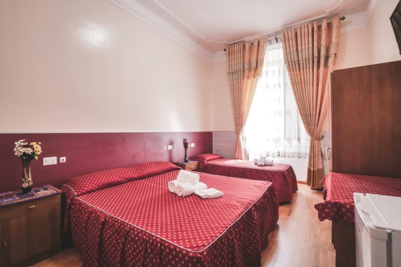 Vertex Guest House. * Rome
