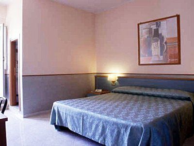 Lazzari Hotel