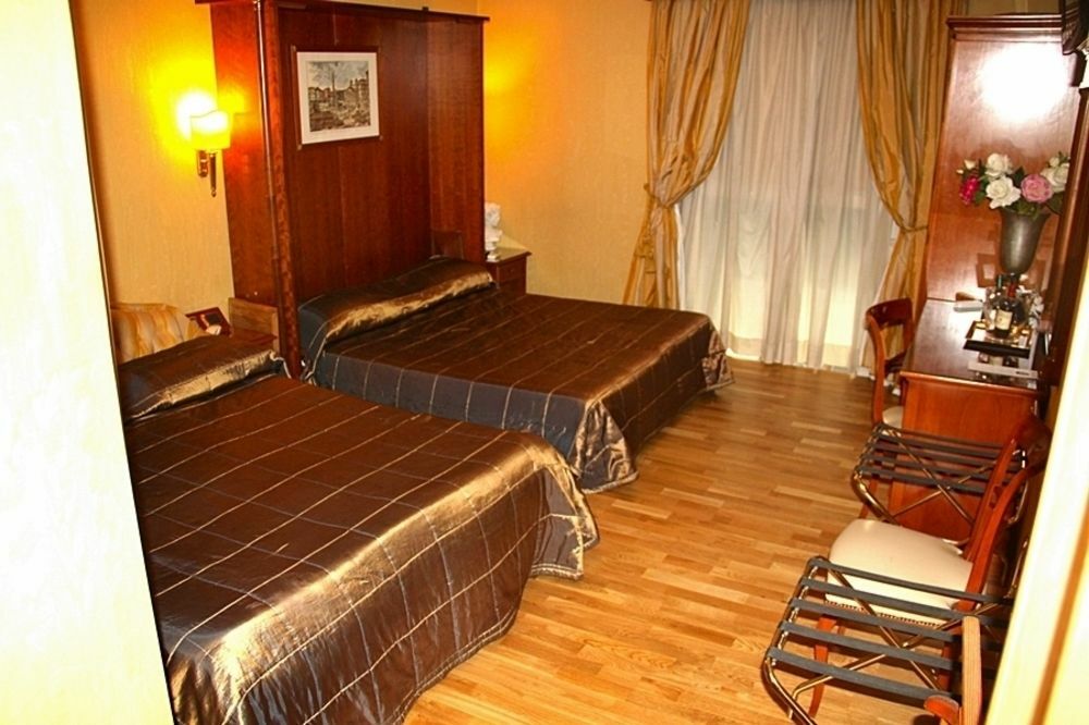 Luxury H 2000 Rome