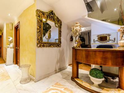 Luxury H 2000 Bed & Breakfast Rome